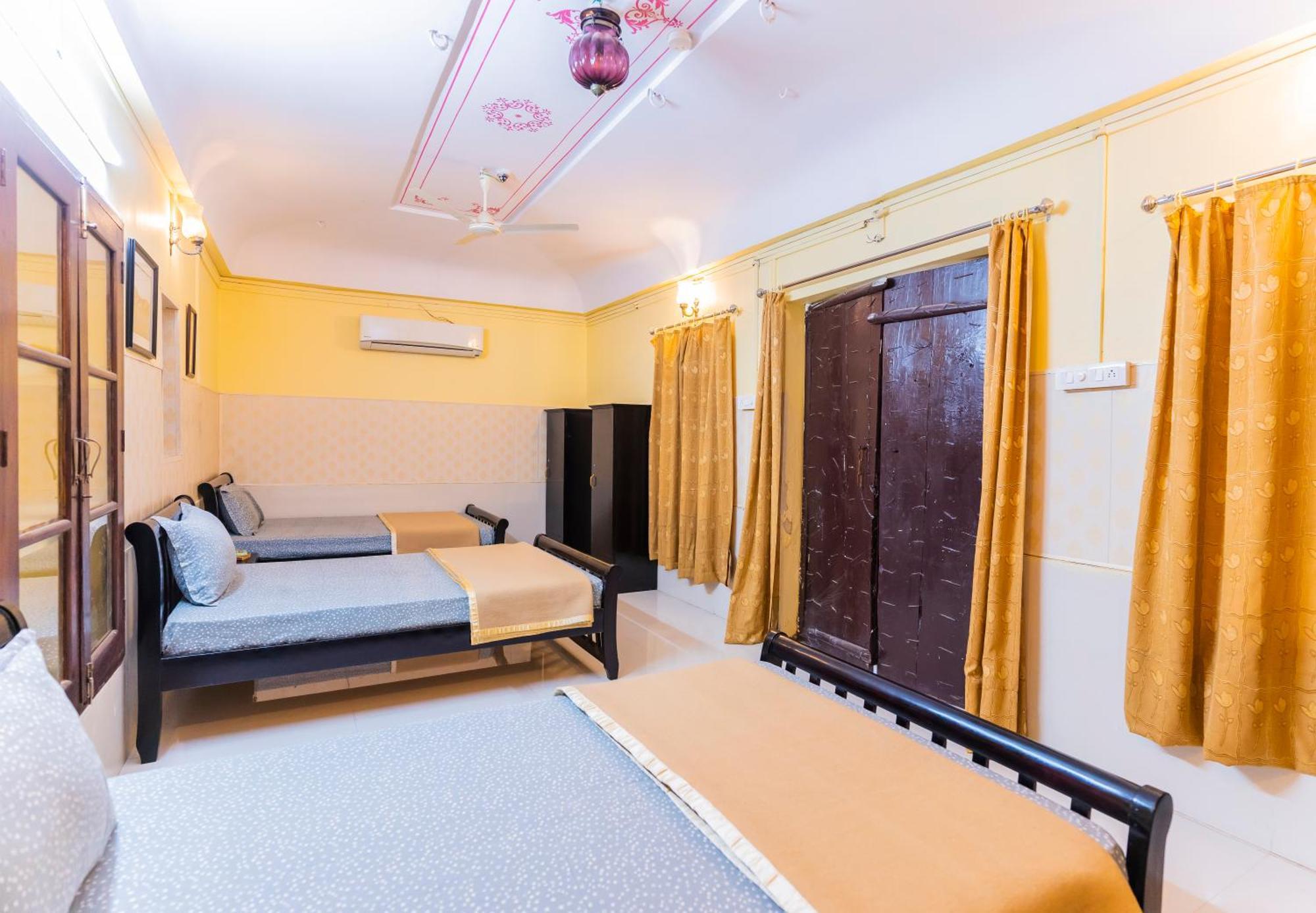 Kalyan Villa Homestay Удайпур Екстер'єр фото